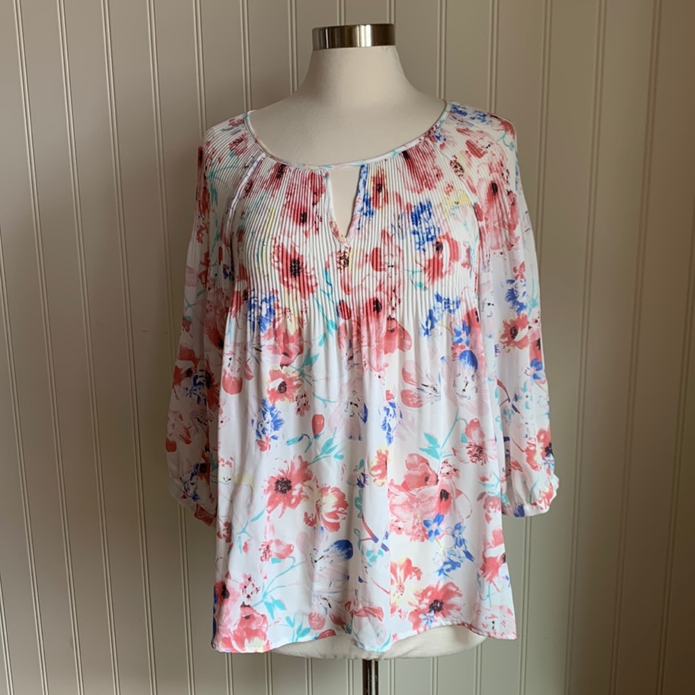Floral Spring Top - Picture 2 of 2